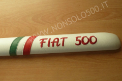 battiginocchia-personalizzato-ricamo-scritta-fiat-500